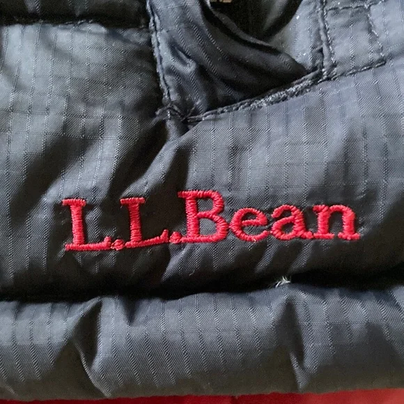 L.L. Bean Blue and Red Down Feather reversible Puffer Vest Small - Picture 5 of 7